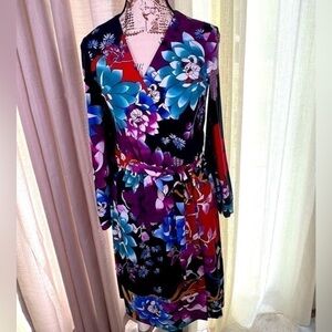 Calvin Klein Wrap Tie MIDI Dress Women Size 6 Floral Long Sleeve Beautiful